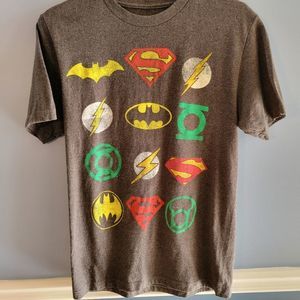 DC comics superhero symbol t shirt